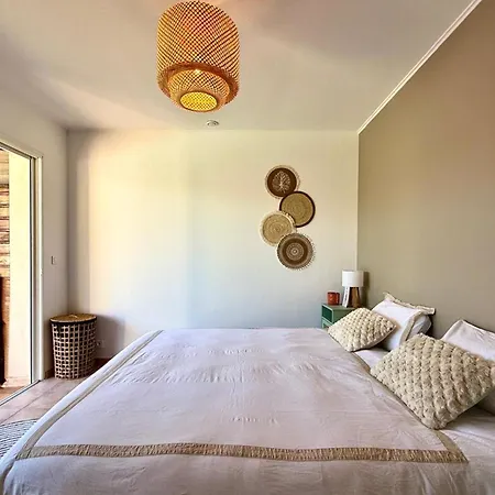 Villa Comfortable With Pool Near Cala Rossa & Pinarello Beaches